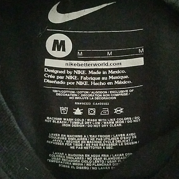 Youth Nike Short Sleeve Shirts - Picture 2 of 2